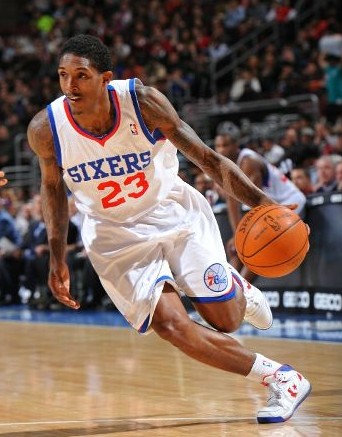 进攻端在被 进攻端在被